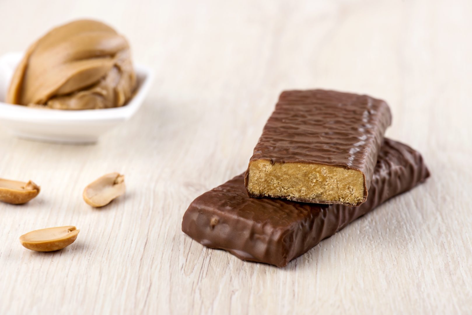 Peanut Butter Crunch Bar • Qvie